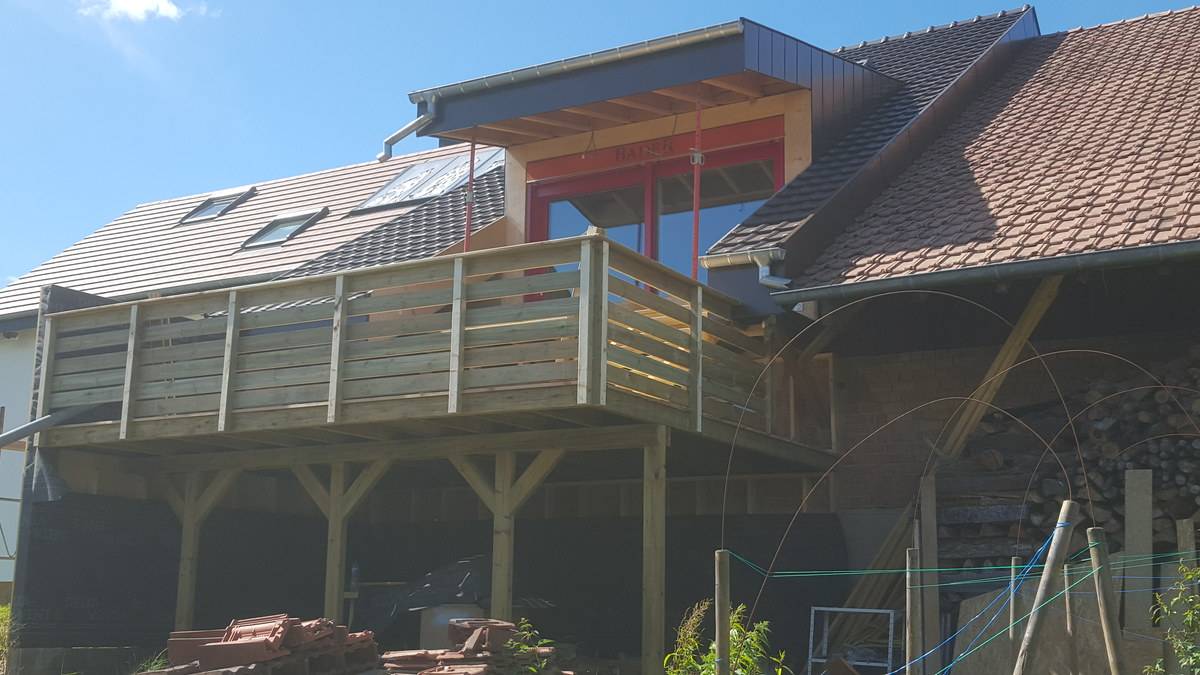 Construction et pose de terrasse en bois près d’Altkirch et Mulhouse Belfort